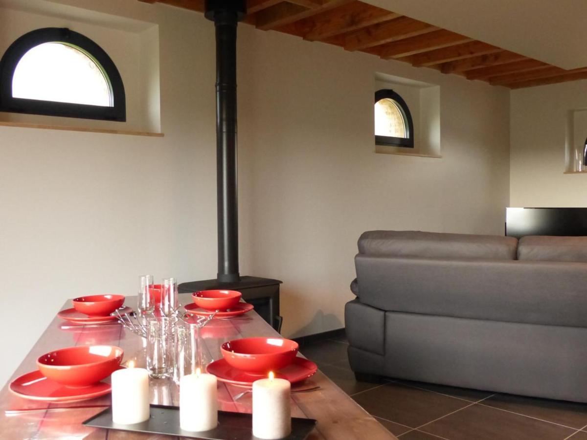 Gite Renove Avec Terrasse, Poele A Bois Et Wifi A Chapeau - Fr-1-489-79 外观 照片