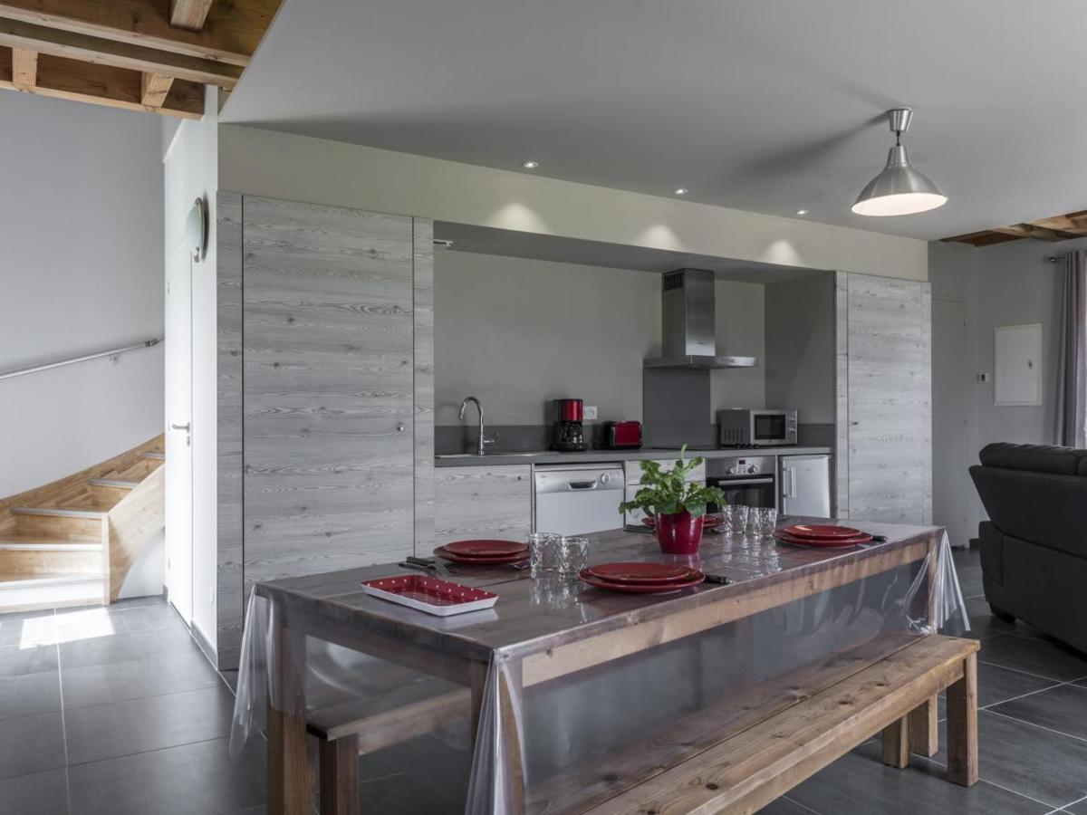 Gite Renove Avec Terrasse, Poele A Bois Et Wifi A Chapeau - Fr-1-489-79 外观 照片