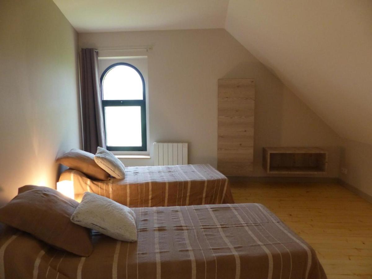 Gite Renove Avec Terrasse, Poele A Bois Et Wifi A Chapeau - Fr-1-489-79 外观 照片